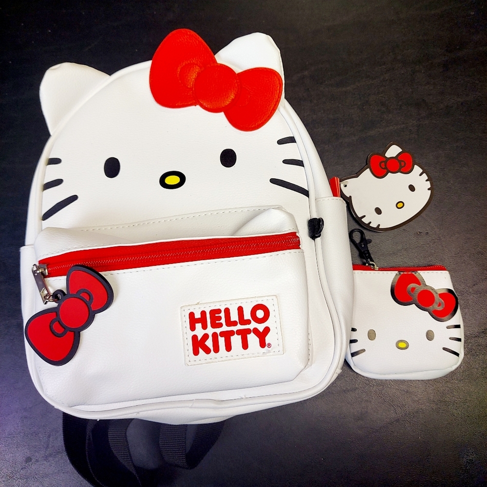 Hello Kitty White Mini Backpack with Coin Purse 8.5" W X 10.5" H X 4.5"D Zipper